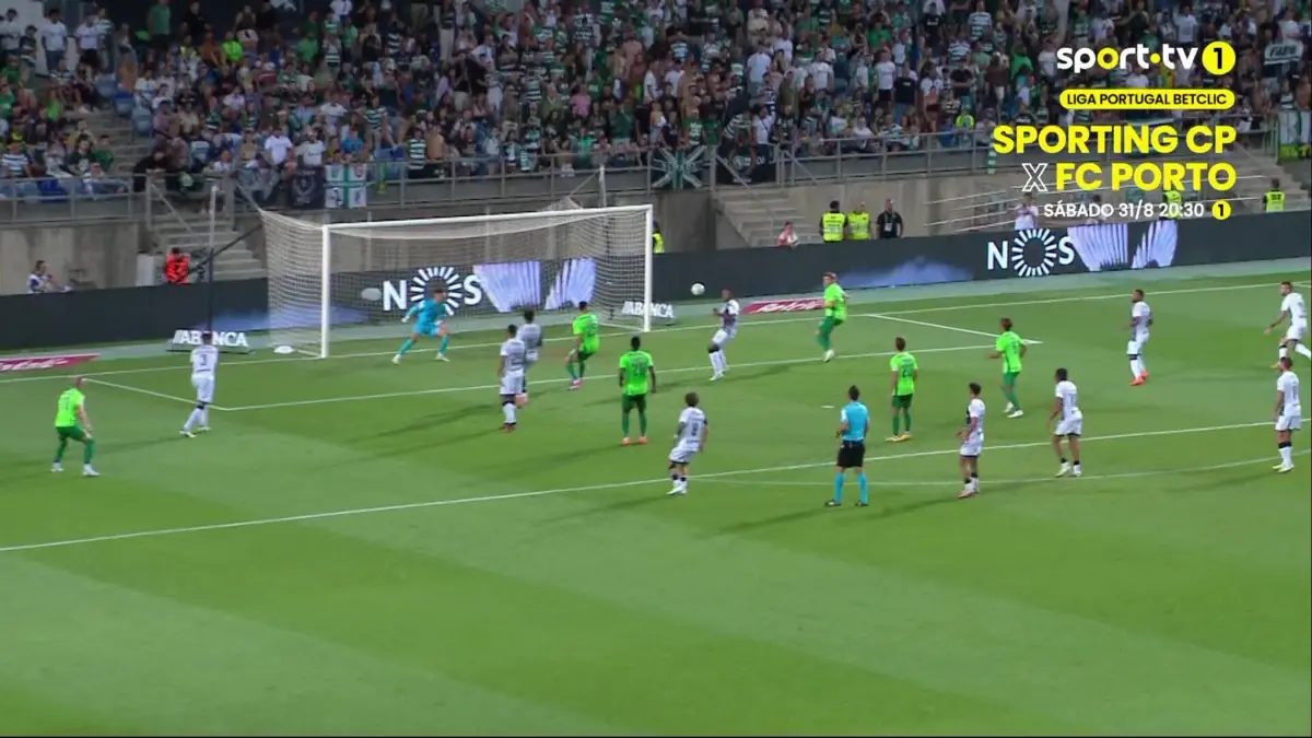 Imagem de contexto do artigo À ponta de lança: Lucas Áfrico faz autogolo no Farense-Sporting. Veja o lance