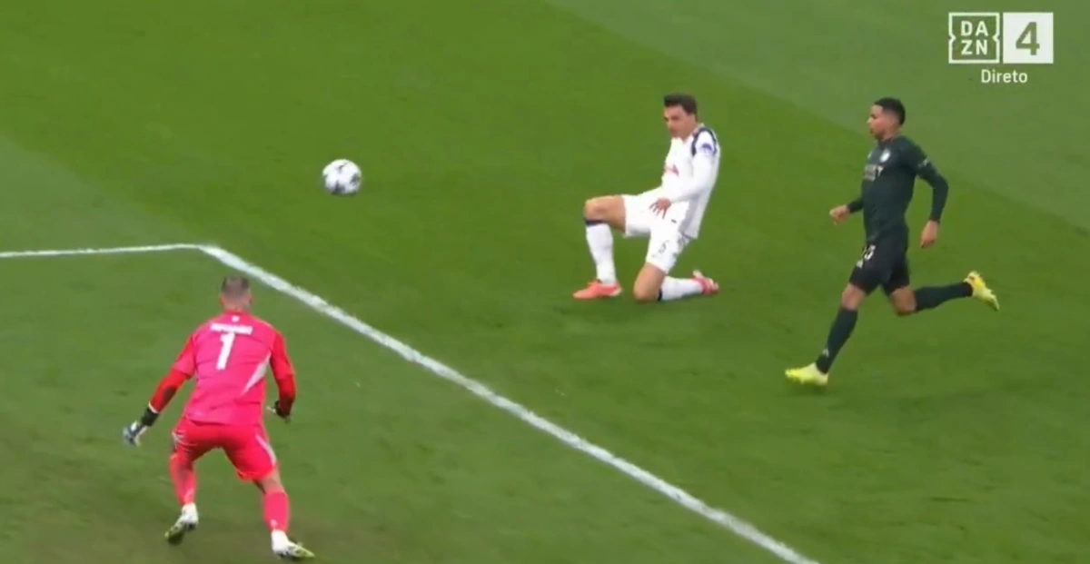 Imagem de contexto do artigo João Palhinha estreou-se a marcar na Champions. Veja o golo do português