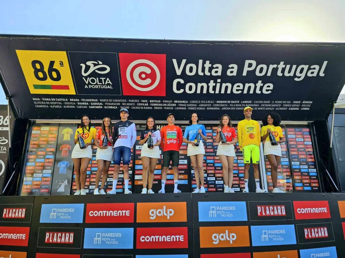 Rafael Reis com a camisola amarela (Créditos: Podium Events)