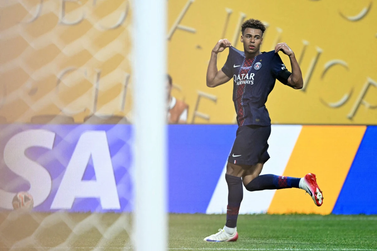 Doué marcou o primeiro golo do jogo (Créditos: AFP)