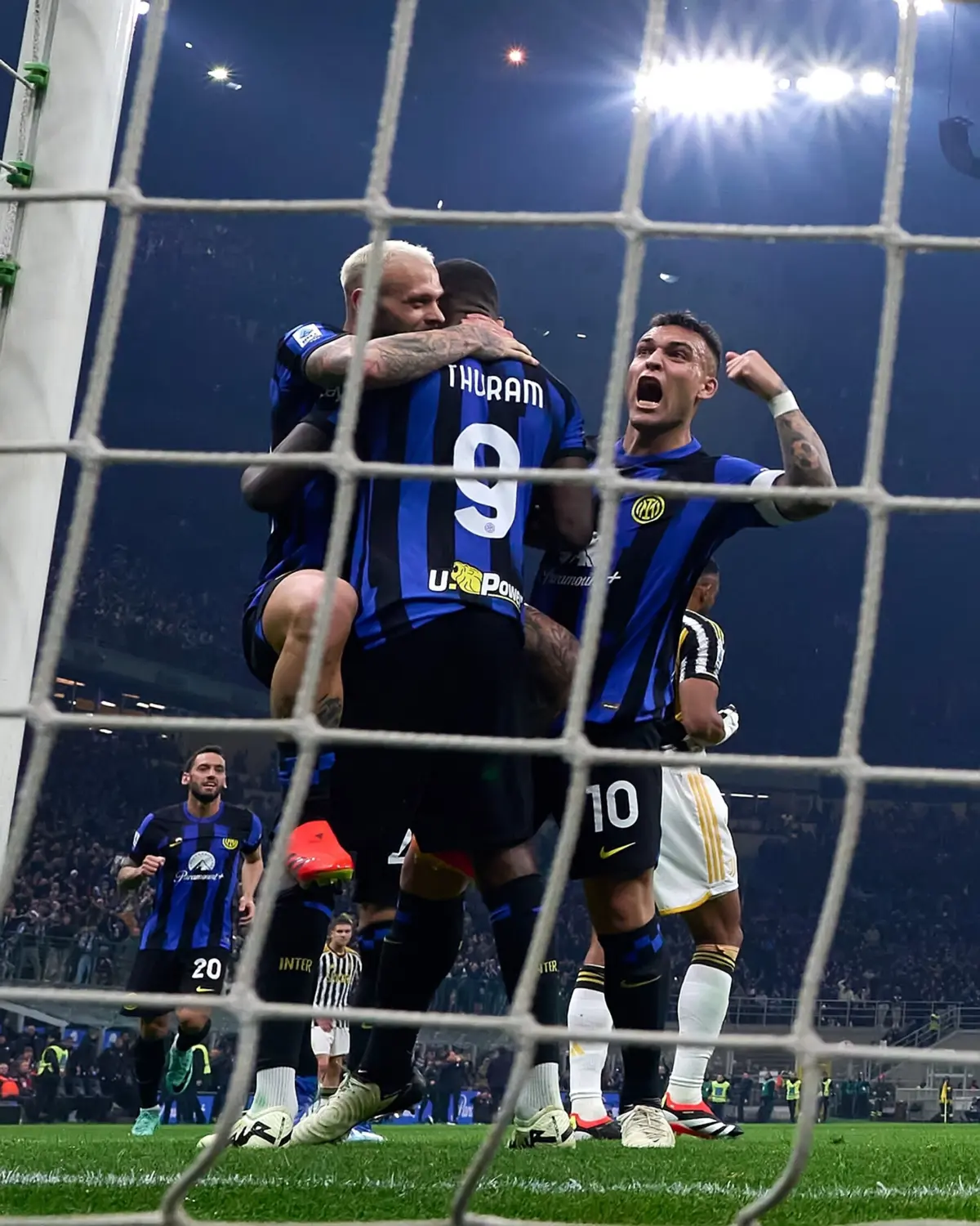 Imagem de contexto do artigo Autogolo permite ao Inter vencer Juventus e continuar líder da Serie A