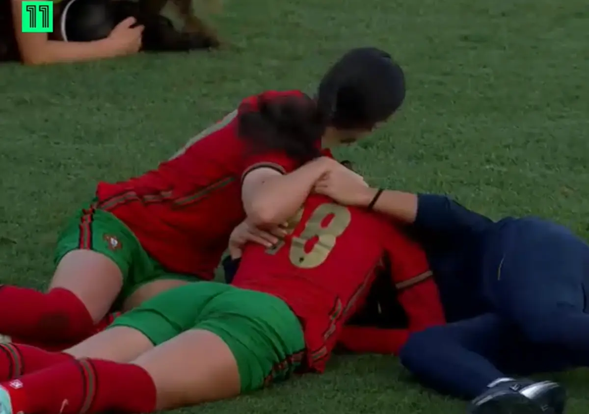 Imagem de contexto do artigo Seleção de Sub-17 chega ao Europeu feminino. Veja a festa da jogadoras
