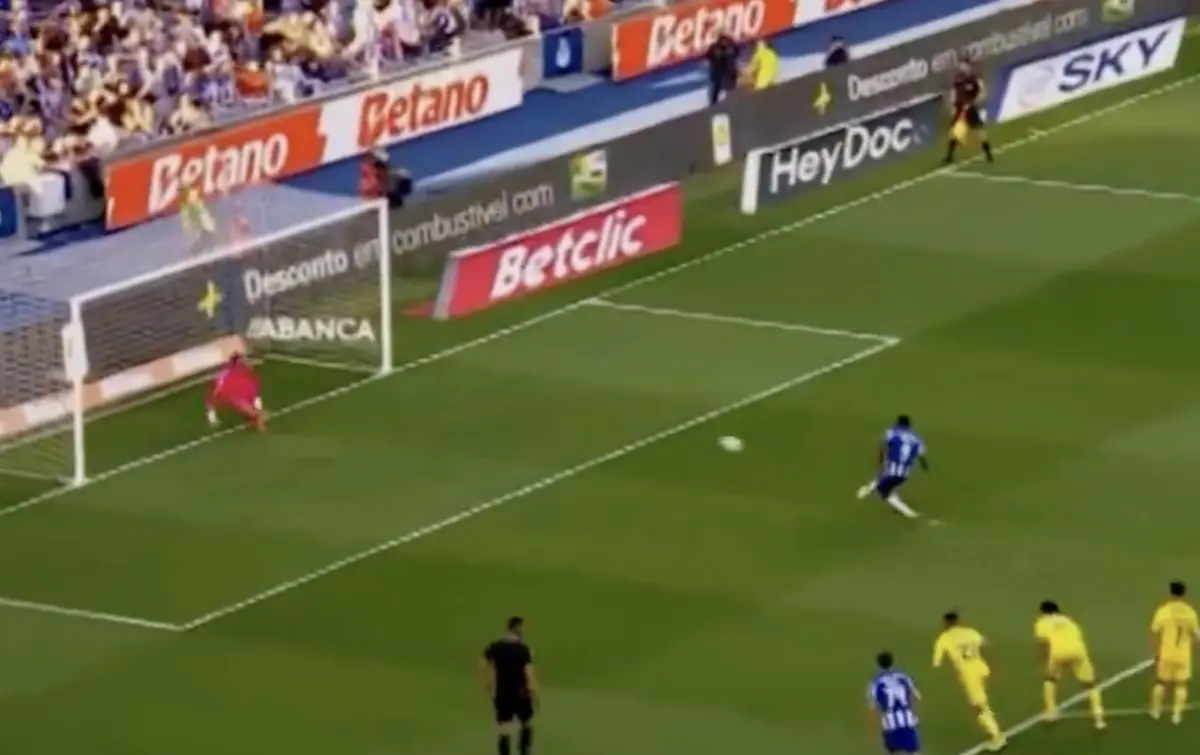 Imagem de contexto do artigo Samu e Rodrigo Mora fecharam as contas do FC Porto-Nacional. Veja os golos