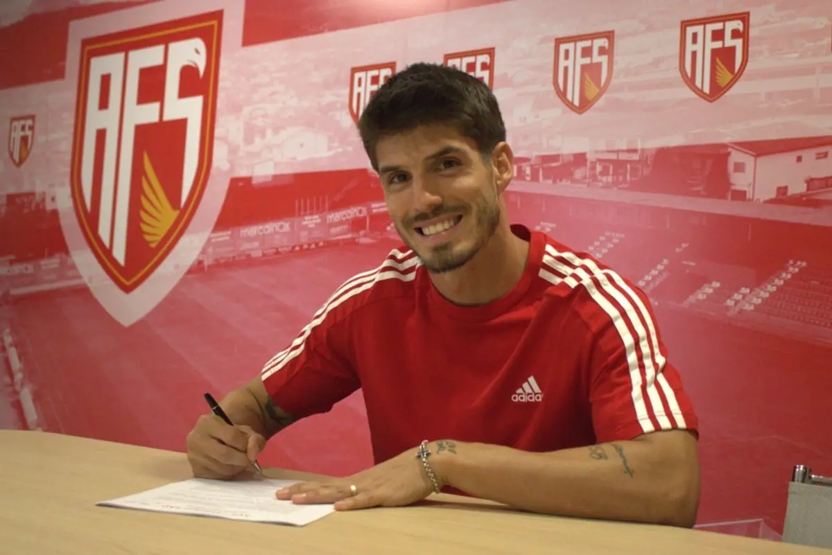 Imagem de contexto do artigo Lucas Piazon reforça o Aves SAD após rescindir com o Braga