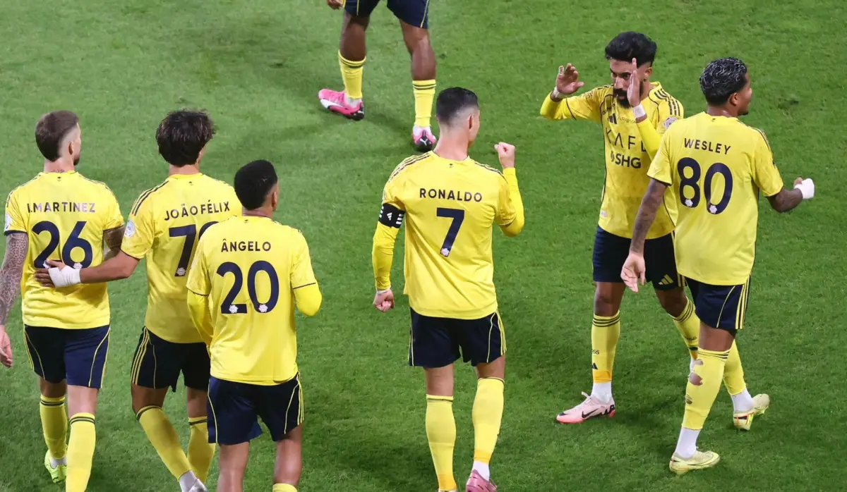 Wesley festeja golo com Cristiano Ronaldo