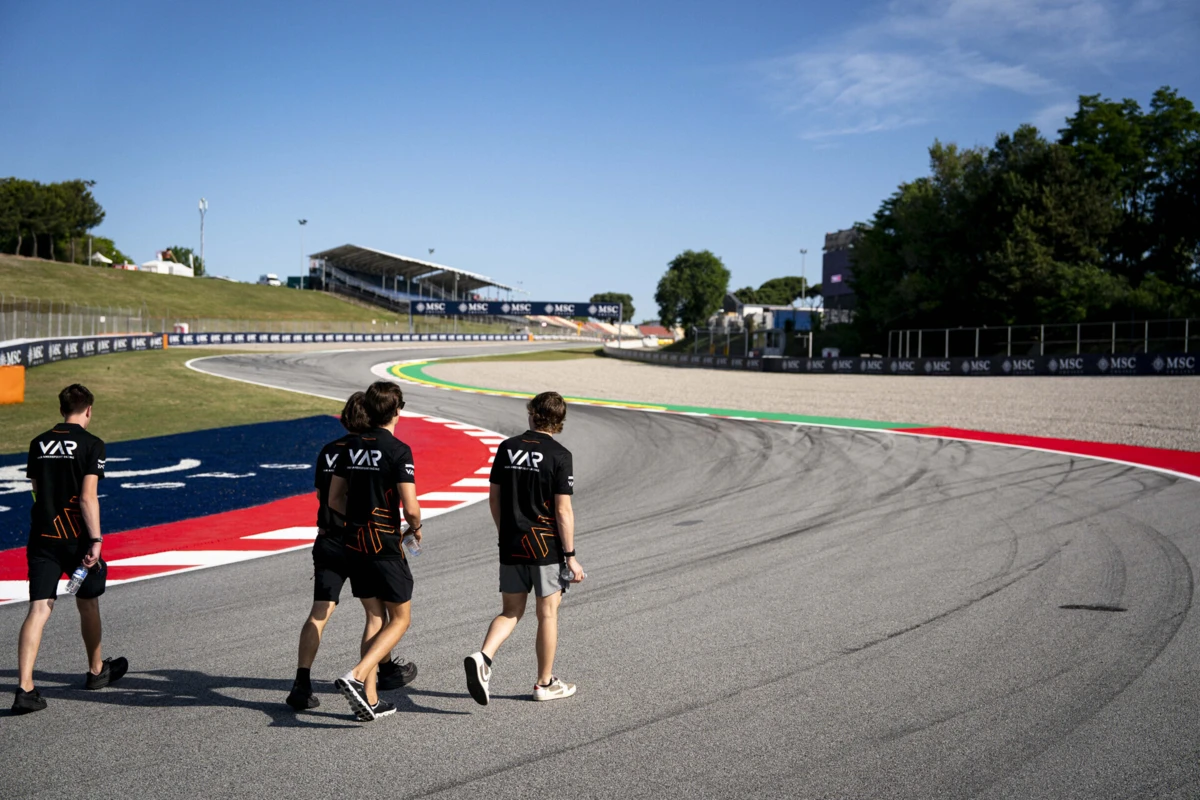 Imagem de contexto do artigo Ivan Domingues regressa à ação na F3 com ambição renovada em Barcelona