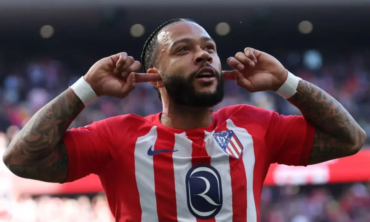 Imagem de contexto do artigo Depay envolvido numa polémica: "Vi a final e fiquei com o número da rapariga"