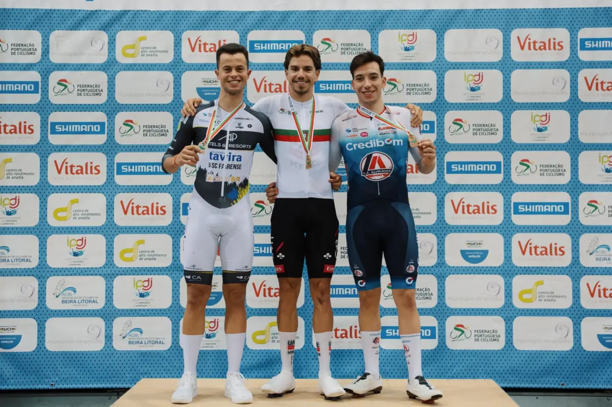 Rui Oliveira no lugar mais alto do pódio