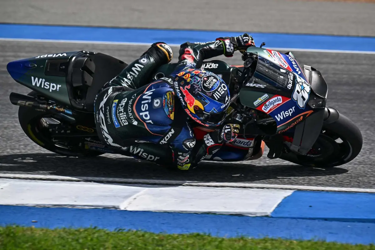 Imagem de contexto do artigo Miguel Oliveira: "Tive diferentes sensações com os pneus traseiros novos"