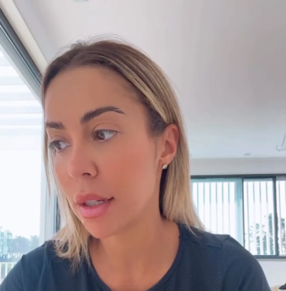 Imagem de contexto do artigo Mulher de Matheus Reis e as ameaças: "Não mostrei nem 1%. Estão nas mãos dos advogados"