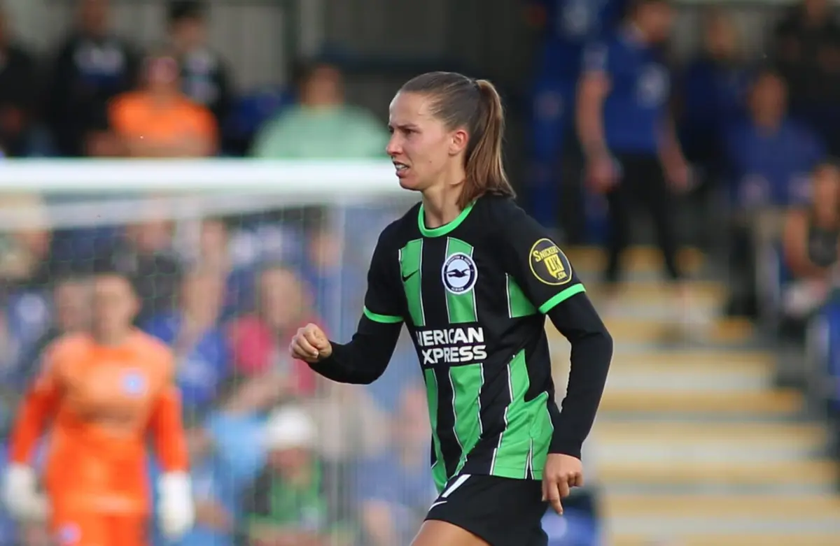 Imagem de contexto do artigo Tatiana Pinto sai do banco para ajudar Brighton a empatar frente ao Leicester