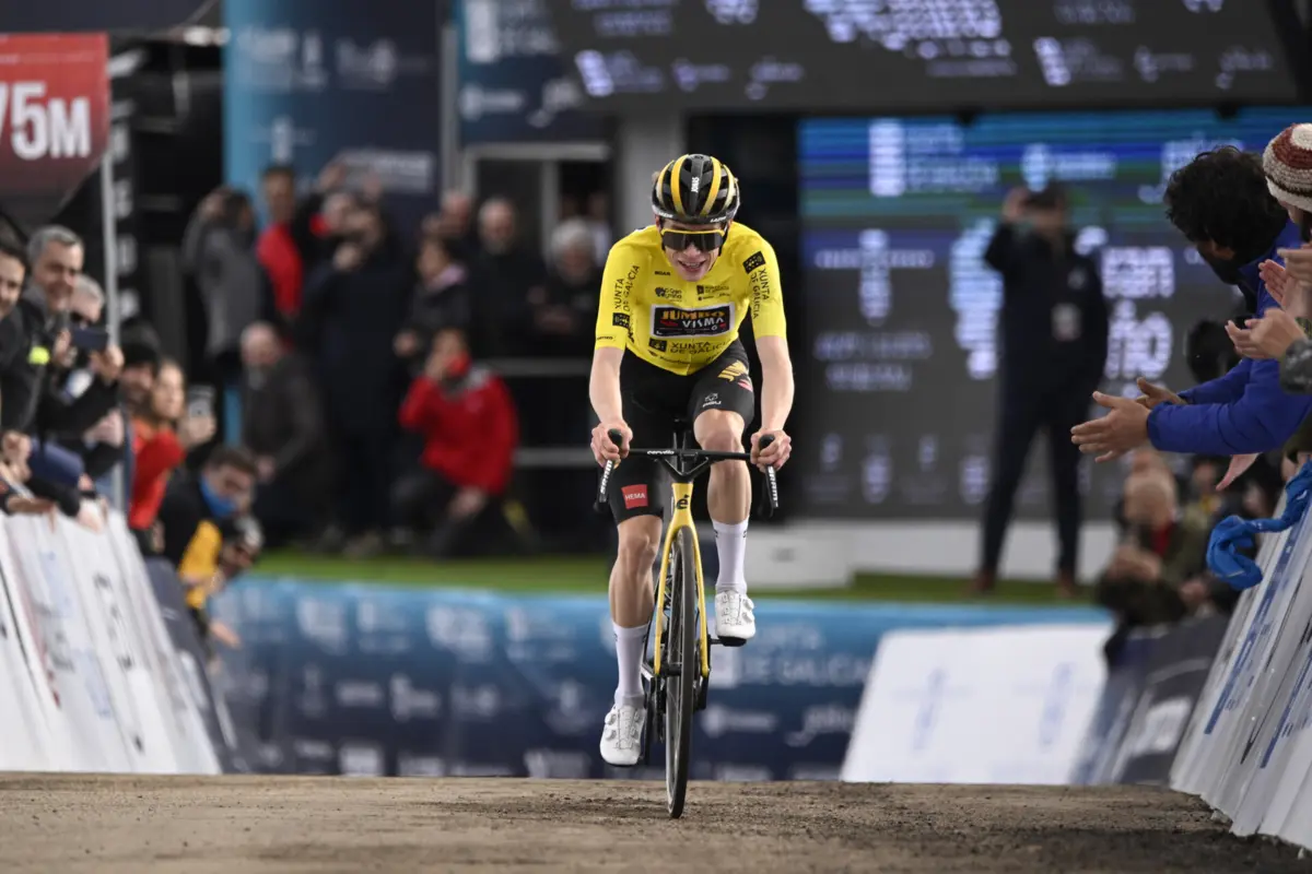 O Gran Camiño tem contado com a presença de Jonas Vingegaard (Créditos: AFP)