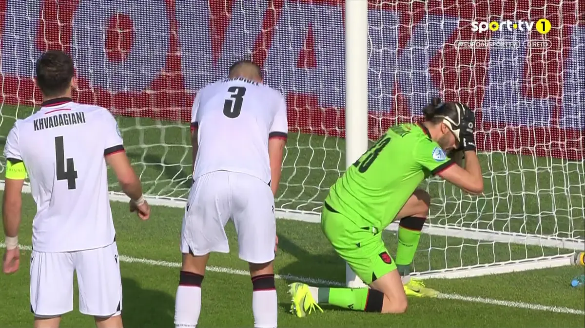 Imagem de contexto do artigo Geórgia-Portugal: golo 500 da Seleção de sub-21 foi um... frango. Ora veja