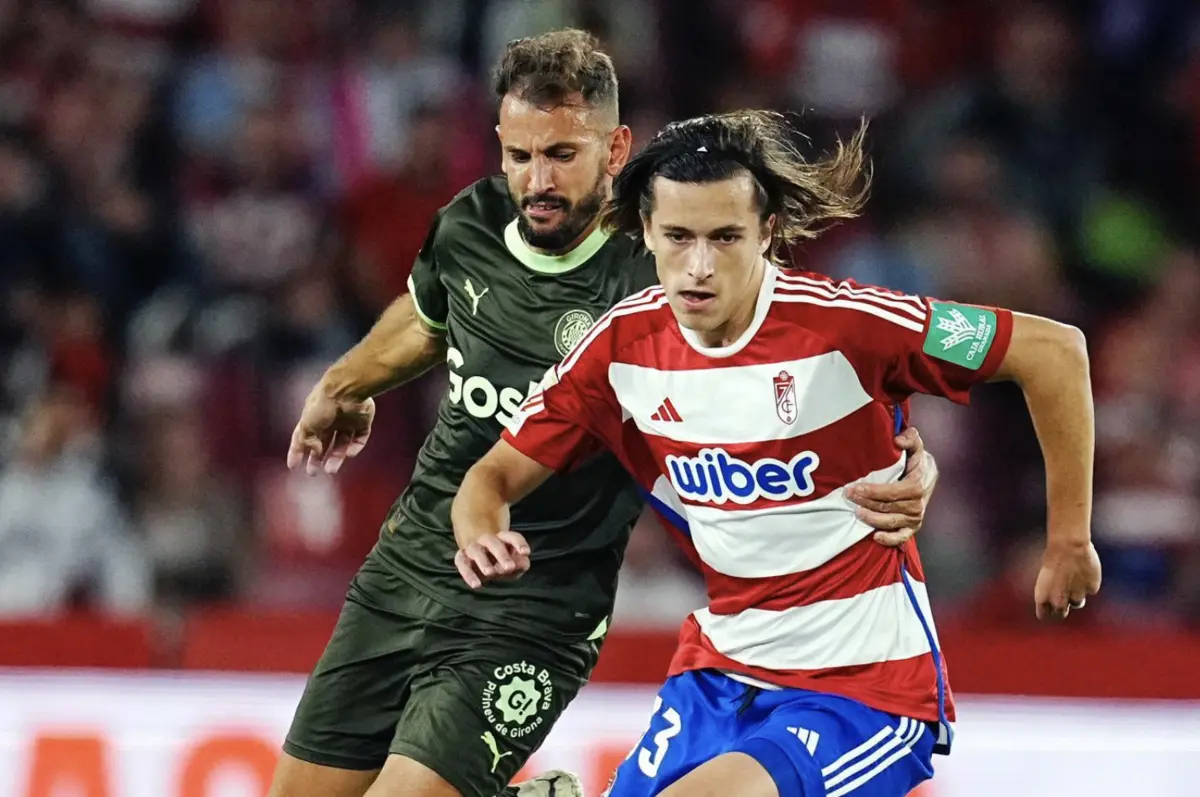 Álvaro Fernández, à direita (Créditos: reprodução/Instagram)