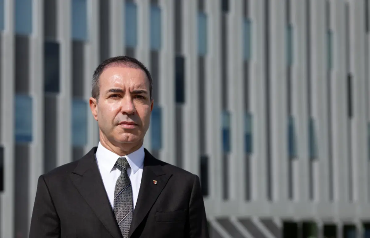 Imagem de contexto do artigo António Salvador confirma Rodrigo Gomes e fala de Banza e Roger: "Foi uma traição"