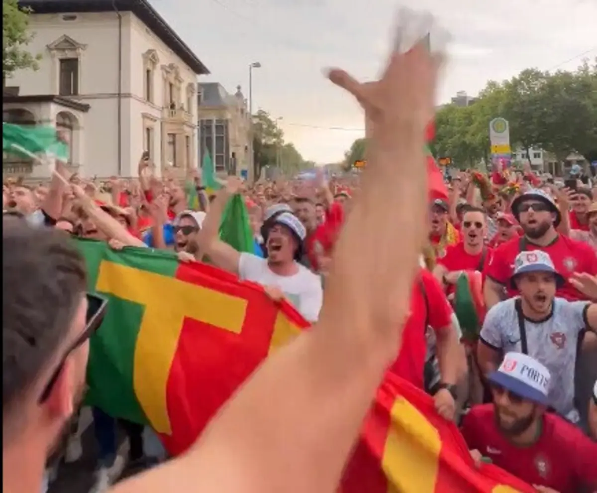 Adeptos portugueses festejam em Leipzig (créditos: X/selecaoportugal)