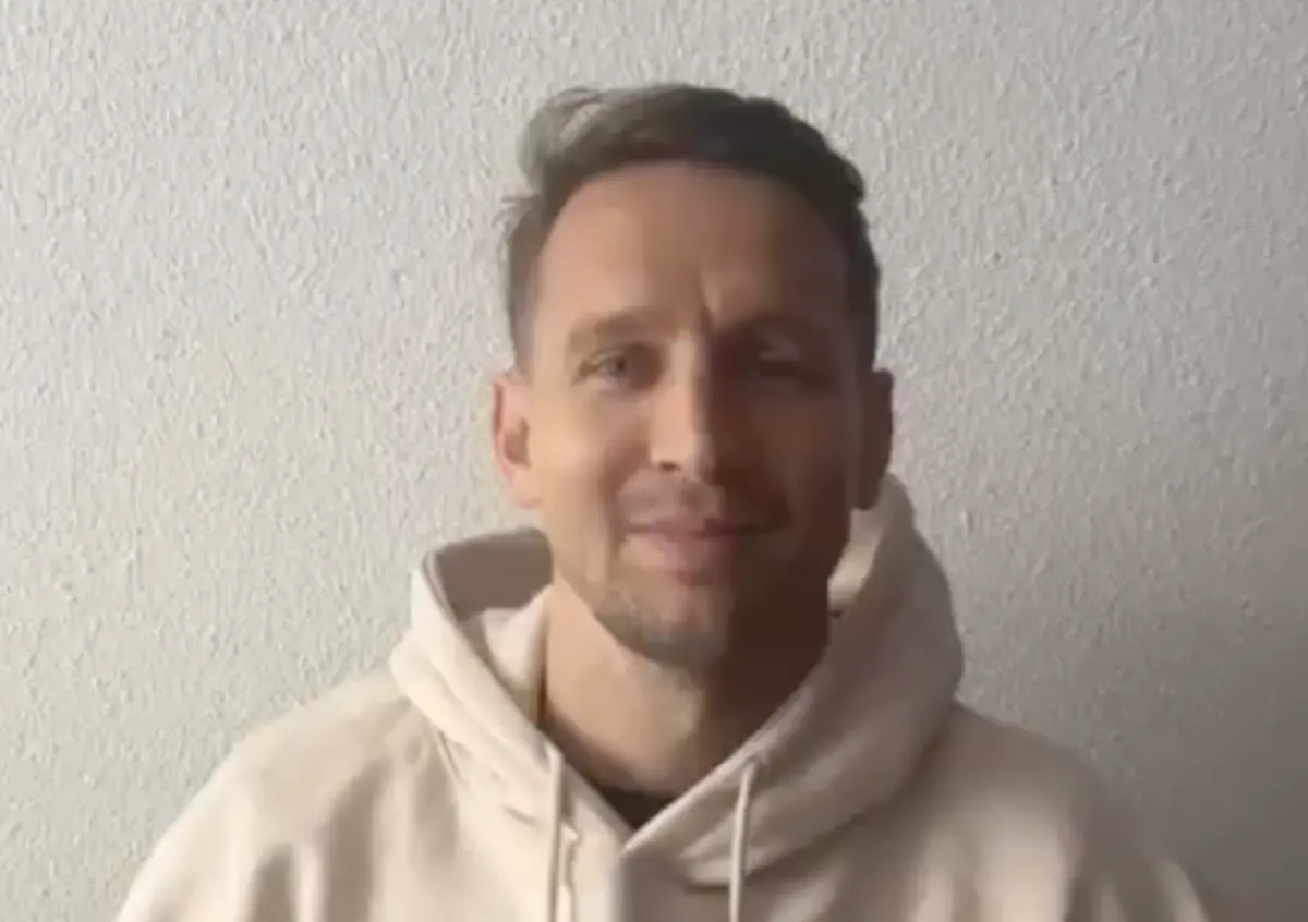 Imagem de contexto do artigo Luuk de Jong após a operação: "Espero ver-vos no Olival e celebrar muitas vitórias juntos"