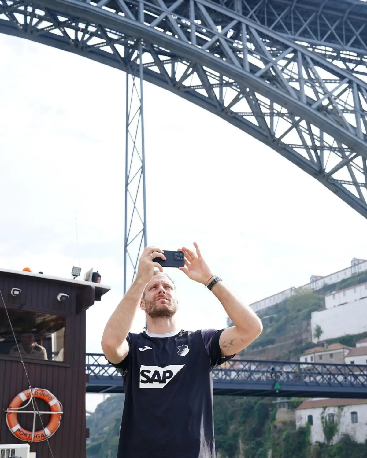 Imagem de contexto do artigo Hoffenheim passeou no Rio Douro antes do jogo com o FC Porto: veja o vídeo