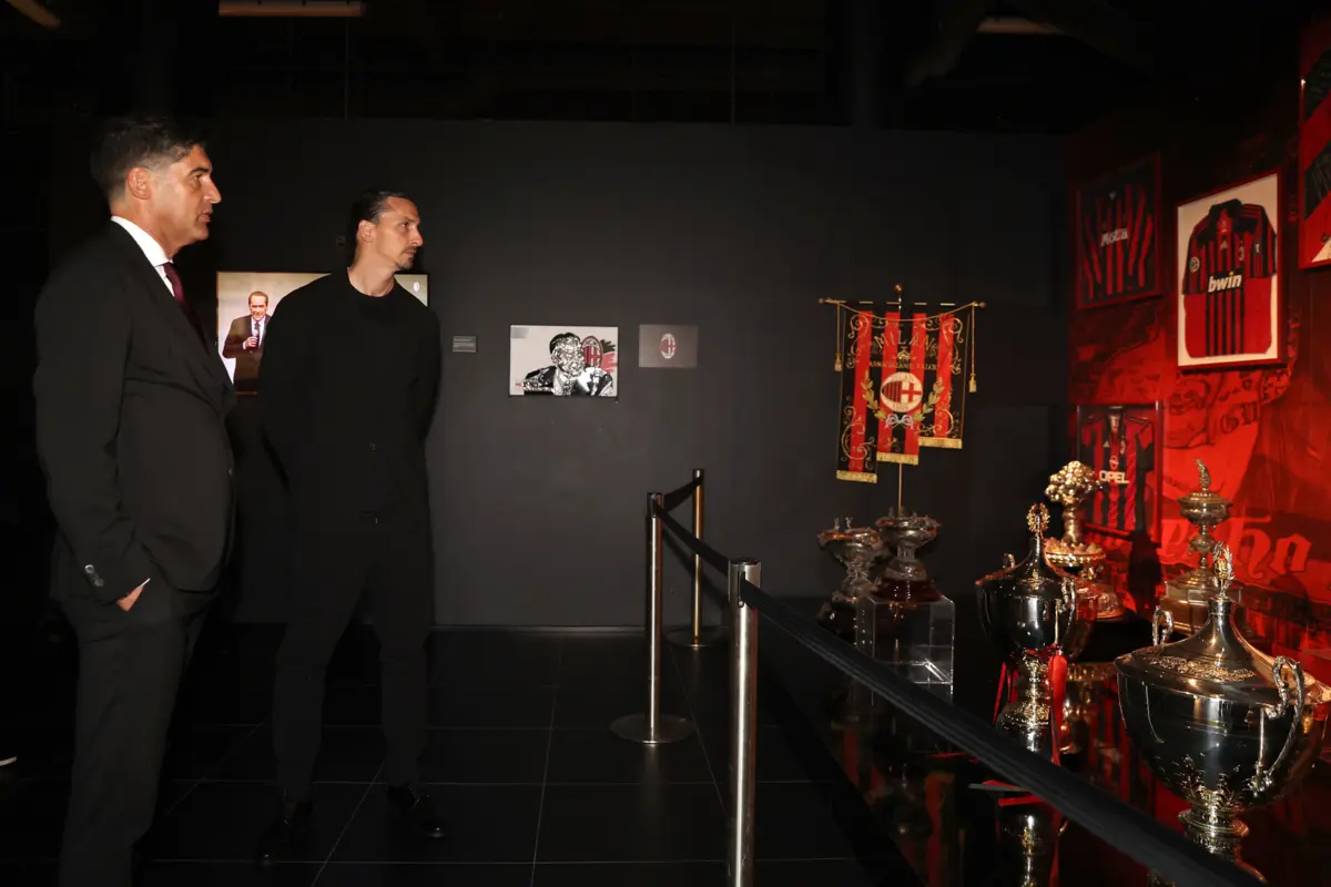 Ibrahimovic e Paulo Fonseca (Milan)