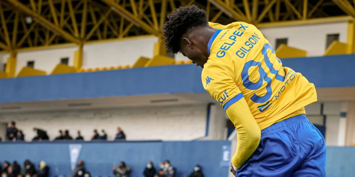 Imagem de contexto do artigo Ruma à Rússia e deixa mais de um milhão de euros nos cofres do Estoril