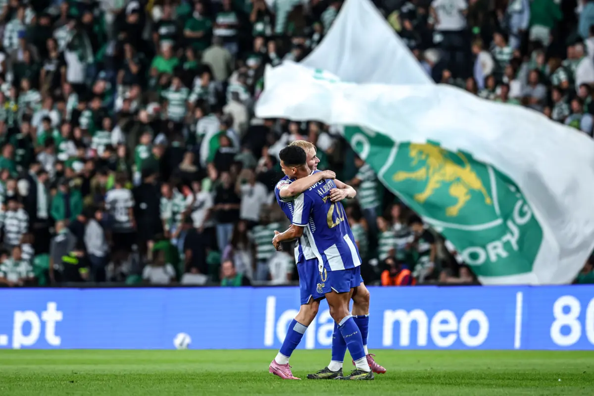 Alberto Costa e Froholdt celebraram em Alvalade