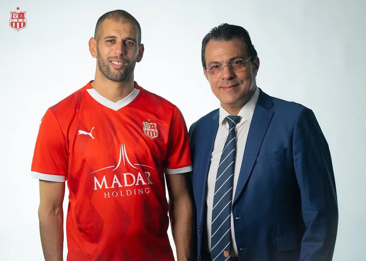 Slimani oficial no Chabab Riadhi de Belouizdad