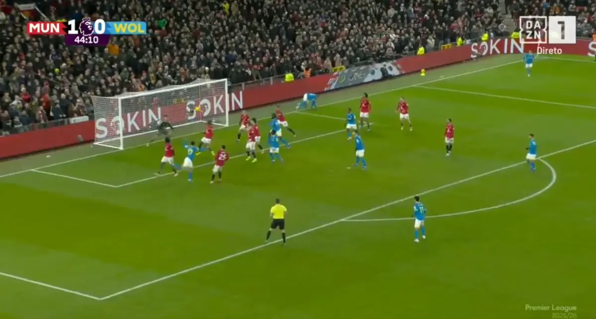 Imagem de contexto do artigo United sofre em cima do intervalo: veja o golo de Krejci