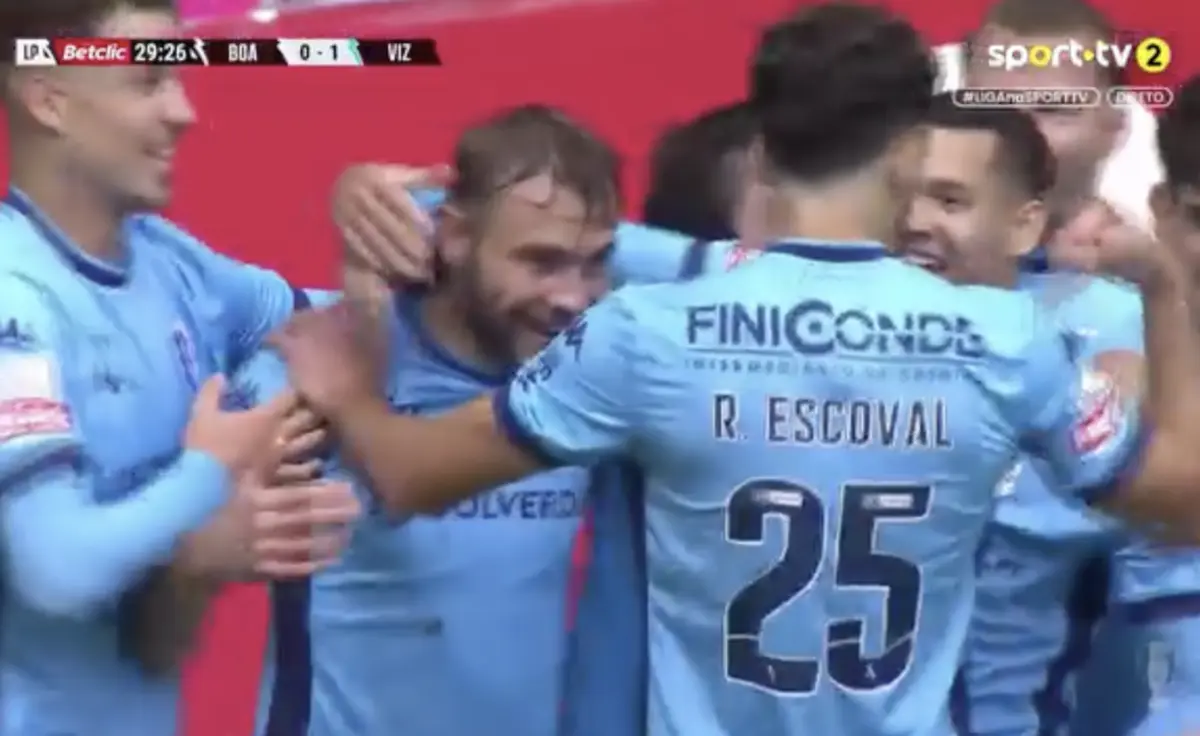 Imagem de contexto do artigo Vizela marca no Bessa e coloca Boavista na zona de play-off. Veja o golo