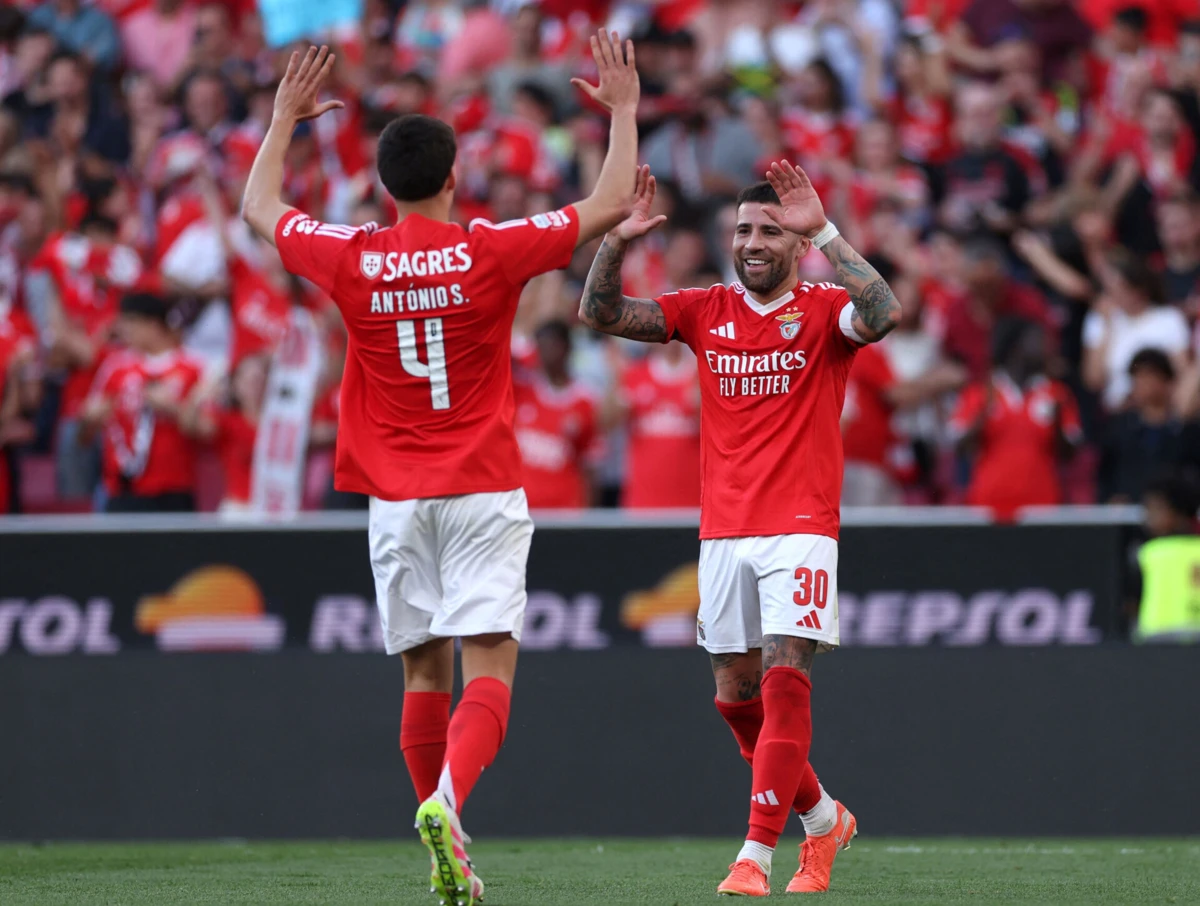 António Silva e Otamendi (Créditos: AFP)