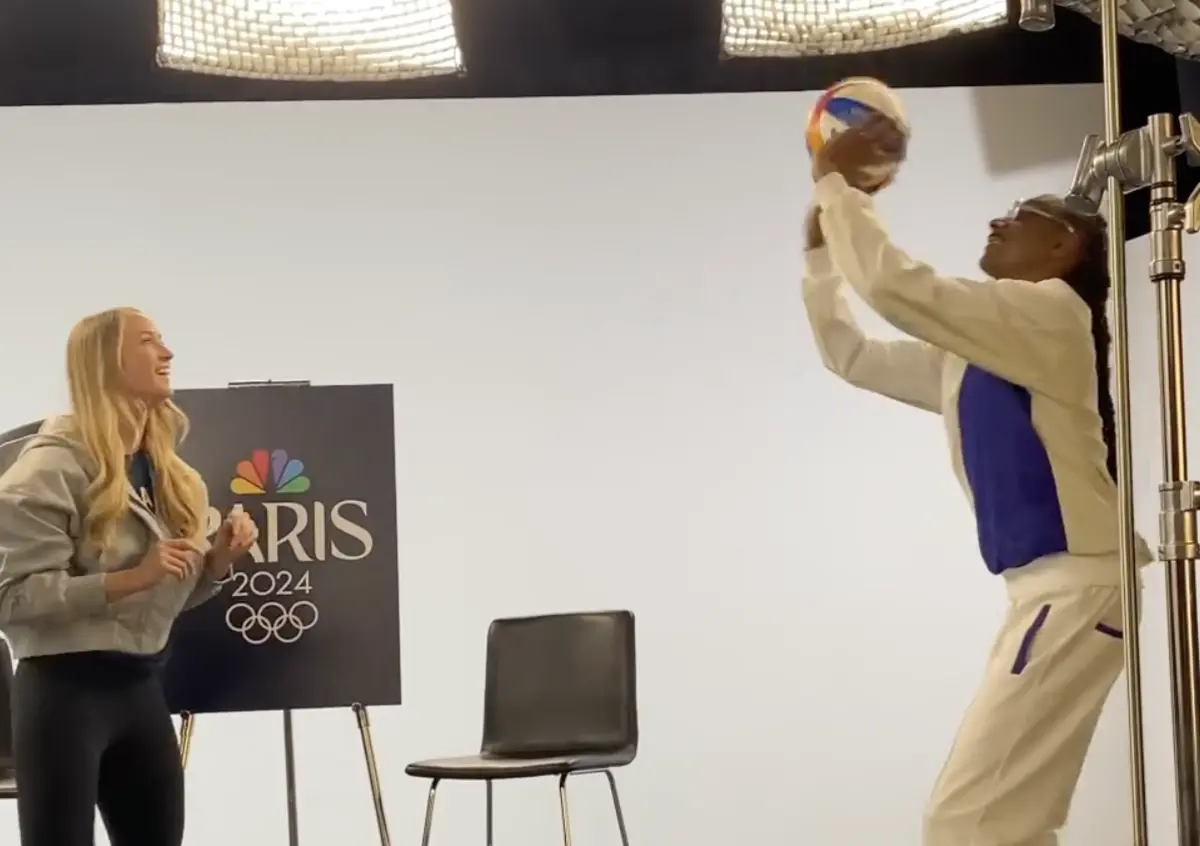 Imagem de contexto do artigo Snoop Dogg tentou dar uns toques no voleibol e este foi o resultado. Ora veja