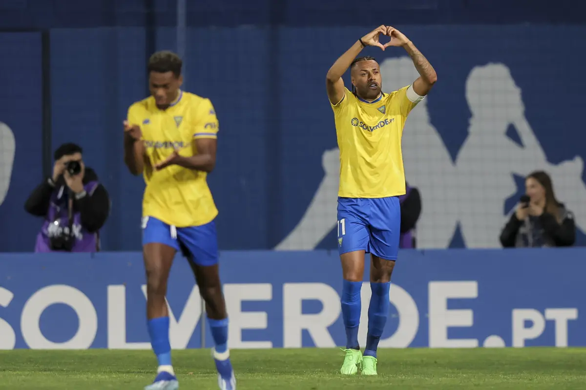 Cassiano à direita (Créditos: Gerardo Santos/Global Imagens)