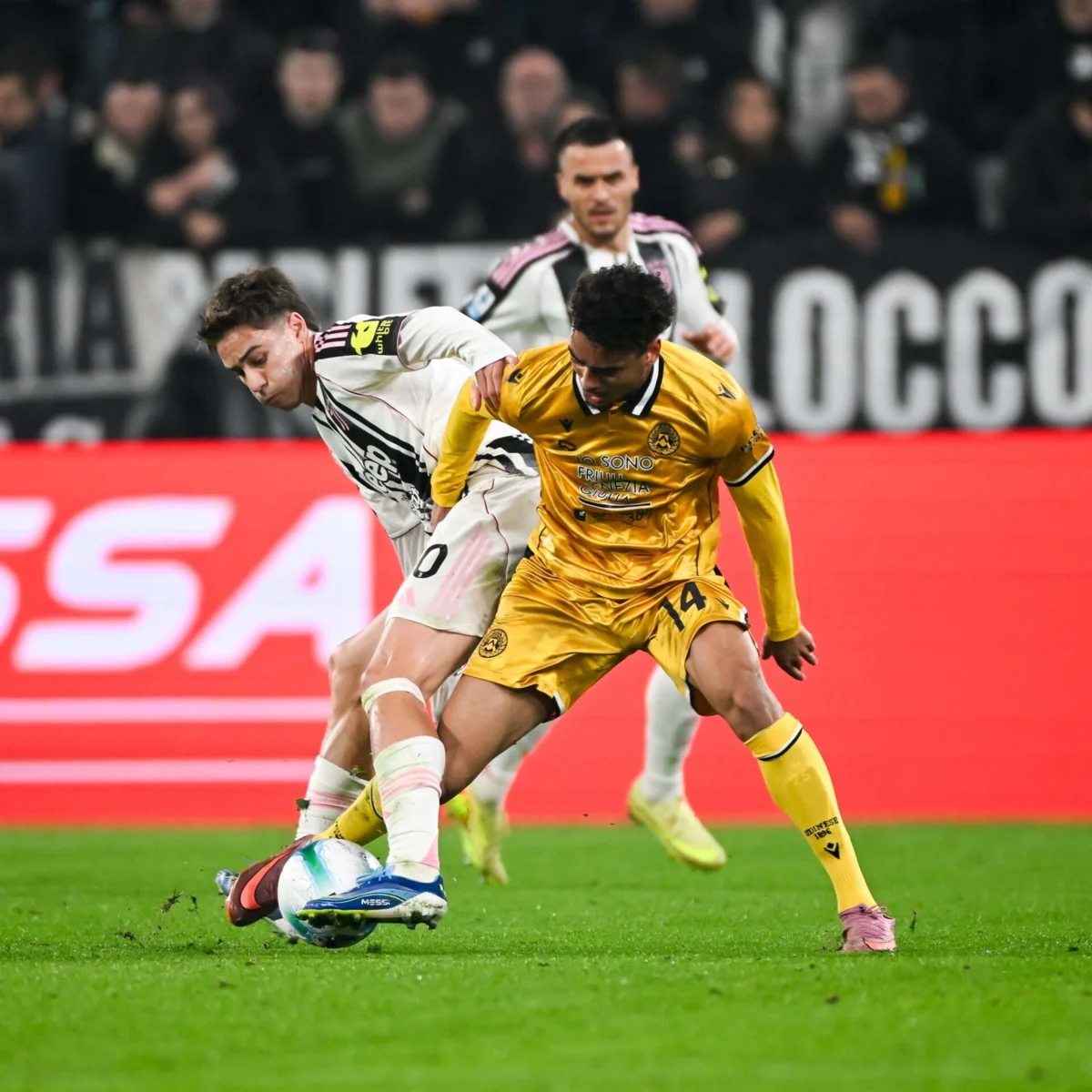 Imagem de contexto do artigo João Mário e Francisco Conceição no banco no regresso da Juventus aos triunfos