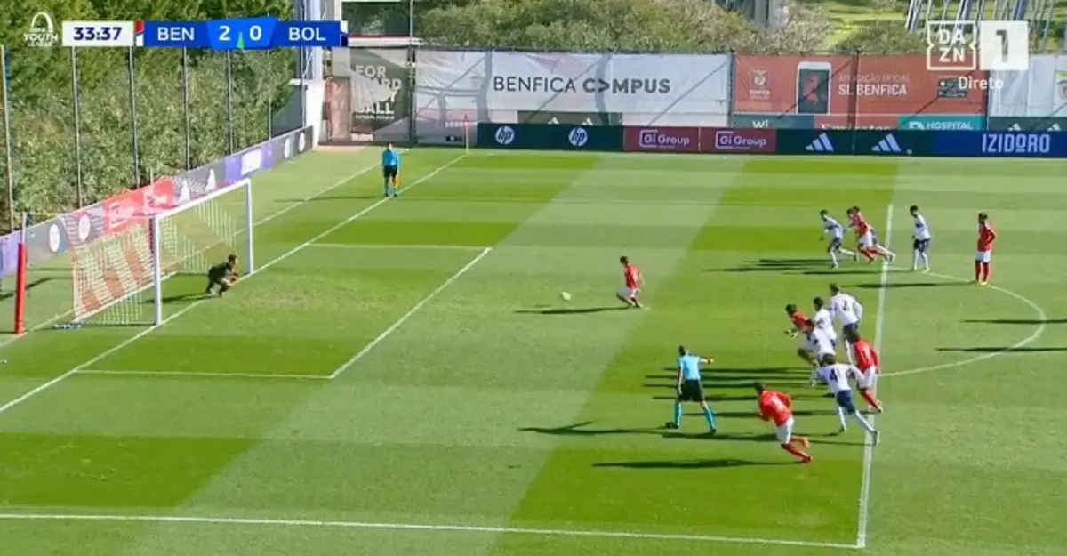 Imagem de contexto do artigo Youth League: Gonçalo Moreira bisa de penálti e aumenta vantagem do Benfica