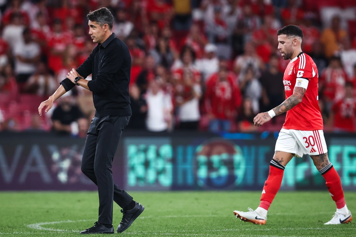 Benfica head coach Bruno Lage reacts during the Champions League soccer match against Qarabag, held at Luz Stadium in Lisbon, Portugal, 16 September  2025. RODRIGO ANTUNES/LUSA