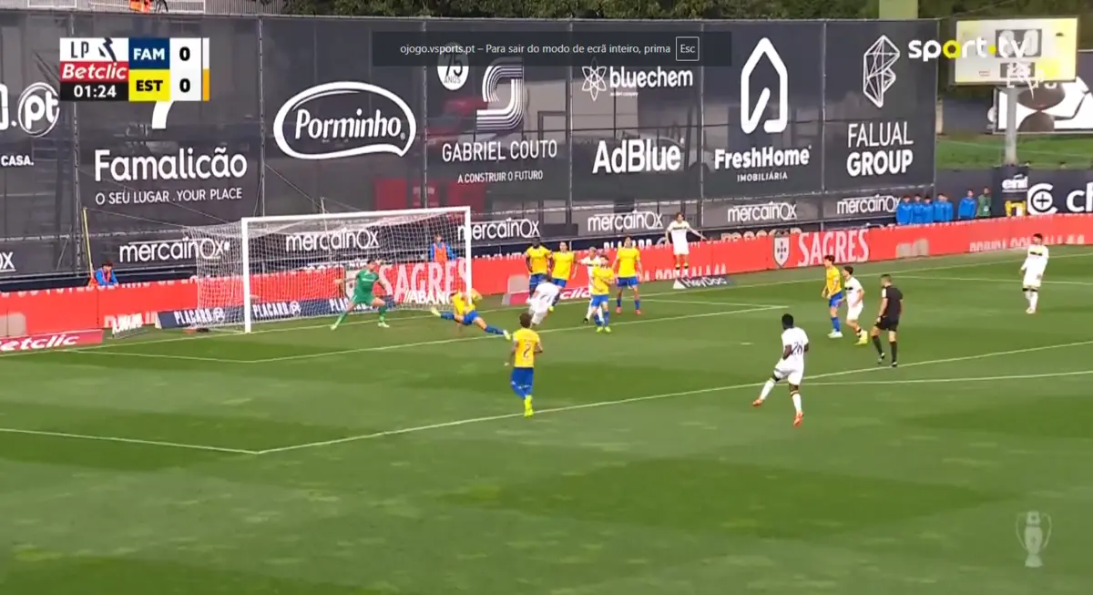 Imagem de contexto do artigo Os golos de Zabiri e Gustavo Sá na primeira parte do Famalicão-Estoril