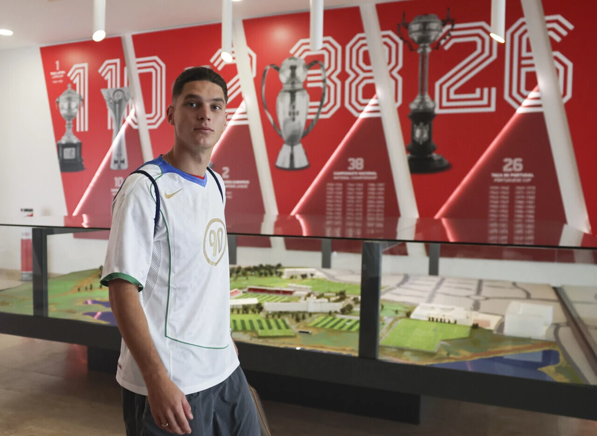 Sudakov (Créditos: Benfica)