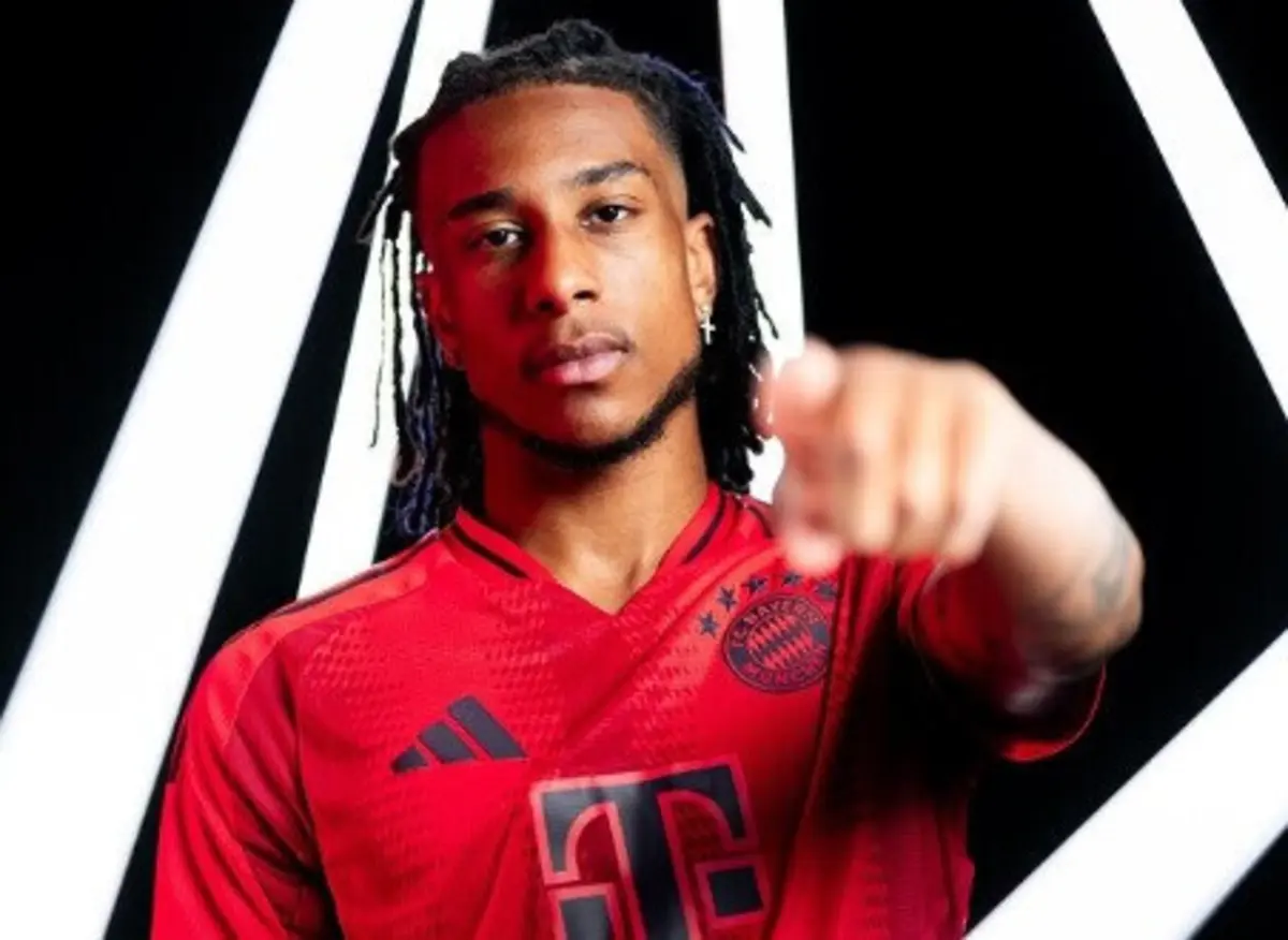 Michael Olise (créditos: Bayern)