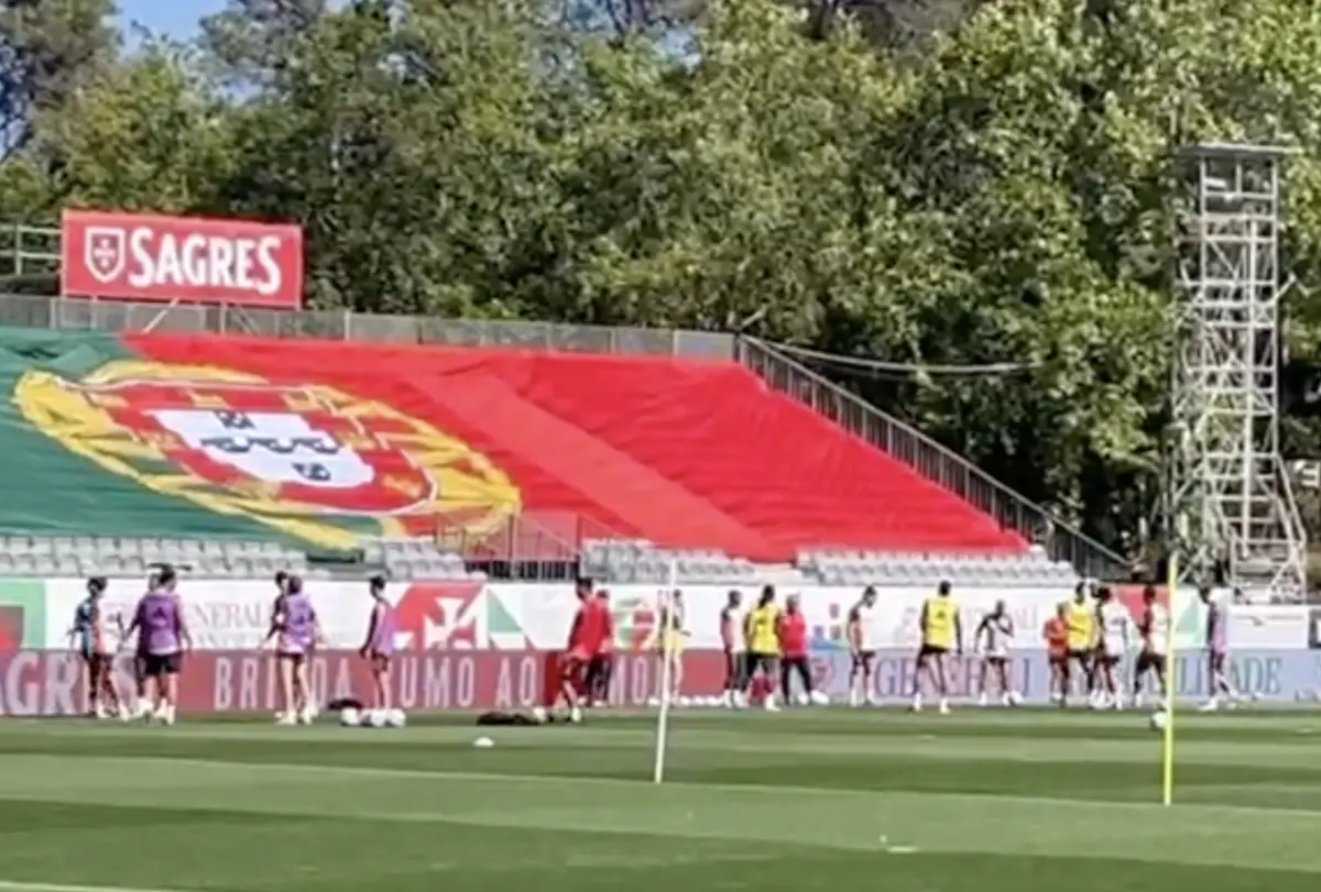 Imagem de contexto do artigo Renato Sanches é grande novidade no treino do Benfica no Jamor