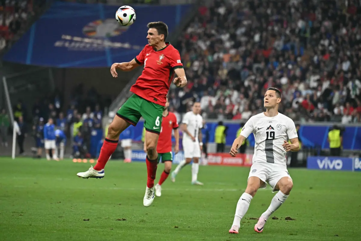 Palhinha em ação contra a Eslovénia (Créditos: AFP)