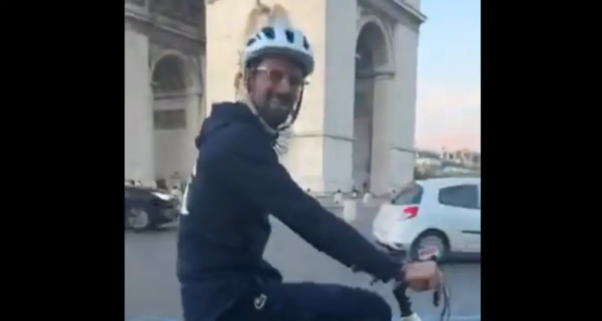 Imagem de contexto do artigo Djokovic andou de bicicleta em Paris: "Experiência a não repetir"