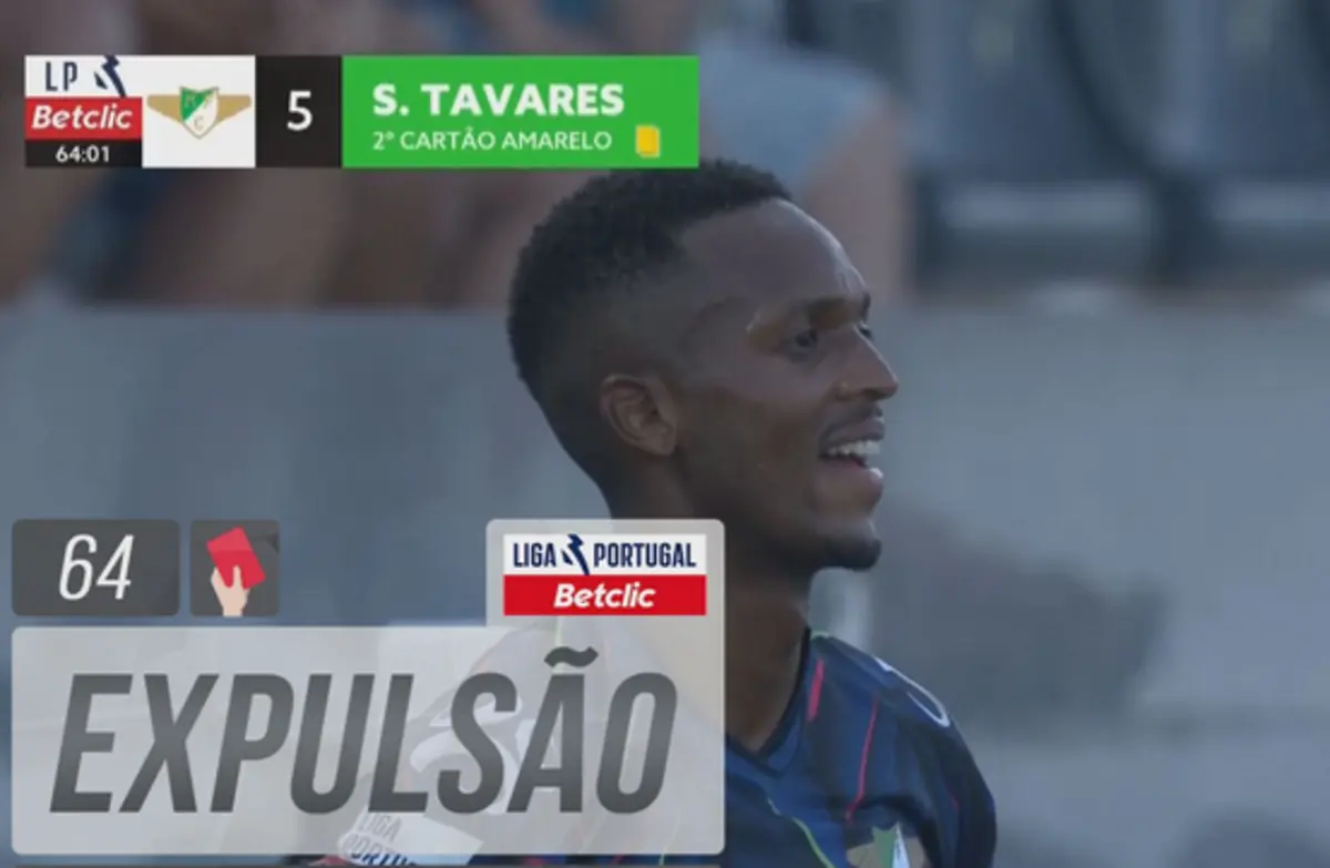 Imagem de contexto do artigo A insólita expulsão de Sidnei Tavares no Farense-Moreirense. Assista ao vídeo