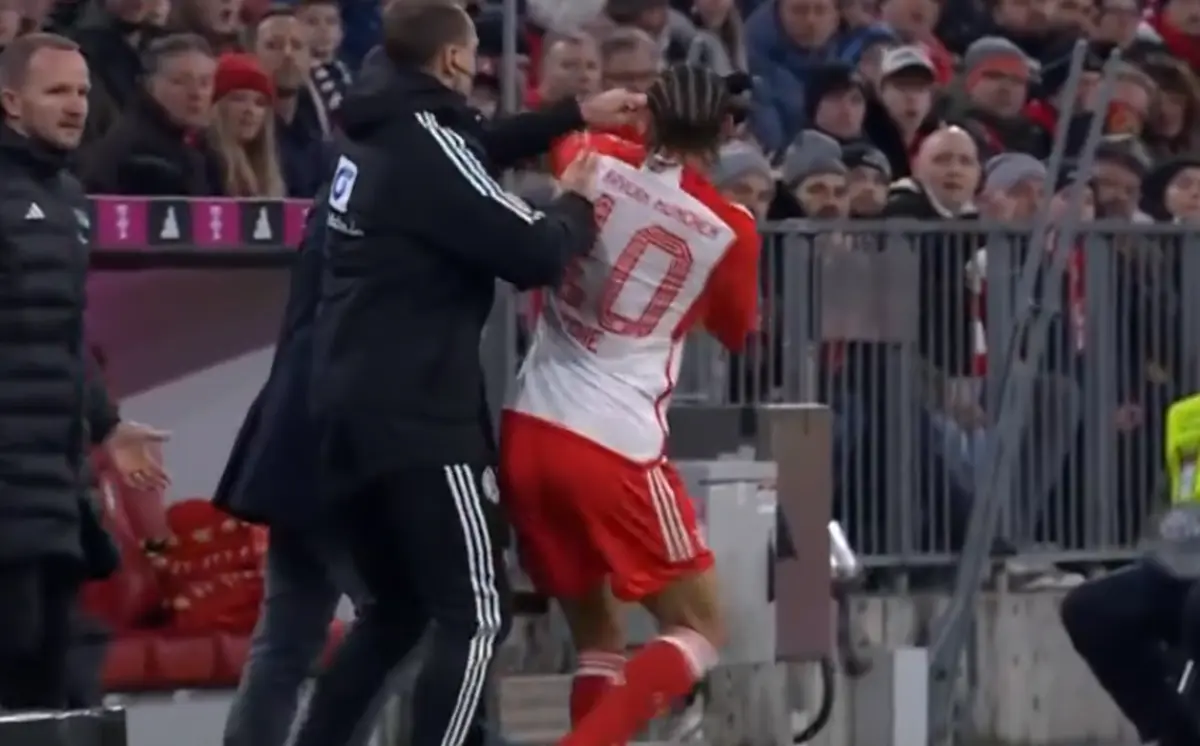 Imagem de contexto do artigo Treinador do Union Berlim expulso por agredir Leroy Sané: ora veja