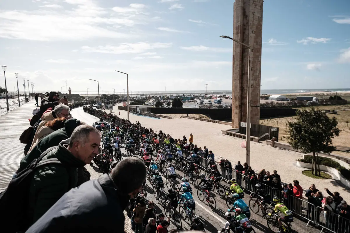 Imagem de contexto do artigo Remco Evenepoel explica vitória: "O circuito assenta-me bem, não há grande espaço para recuperação"