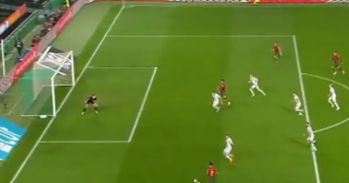 Imagem de contexto do artigo Portugal-Islândia: Otávio remata ao poste após combinação com Félix e Bruno Fernandes