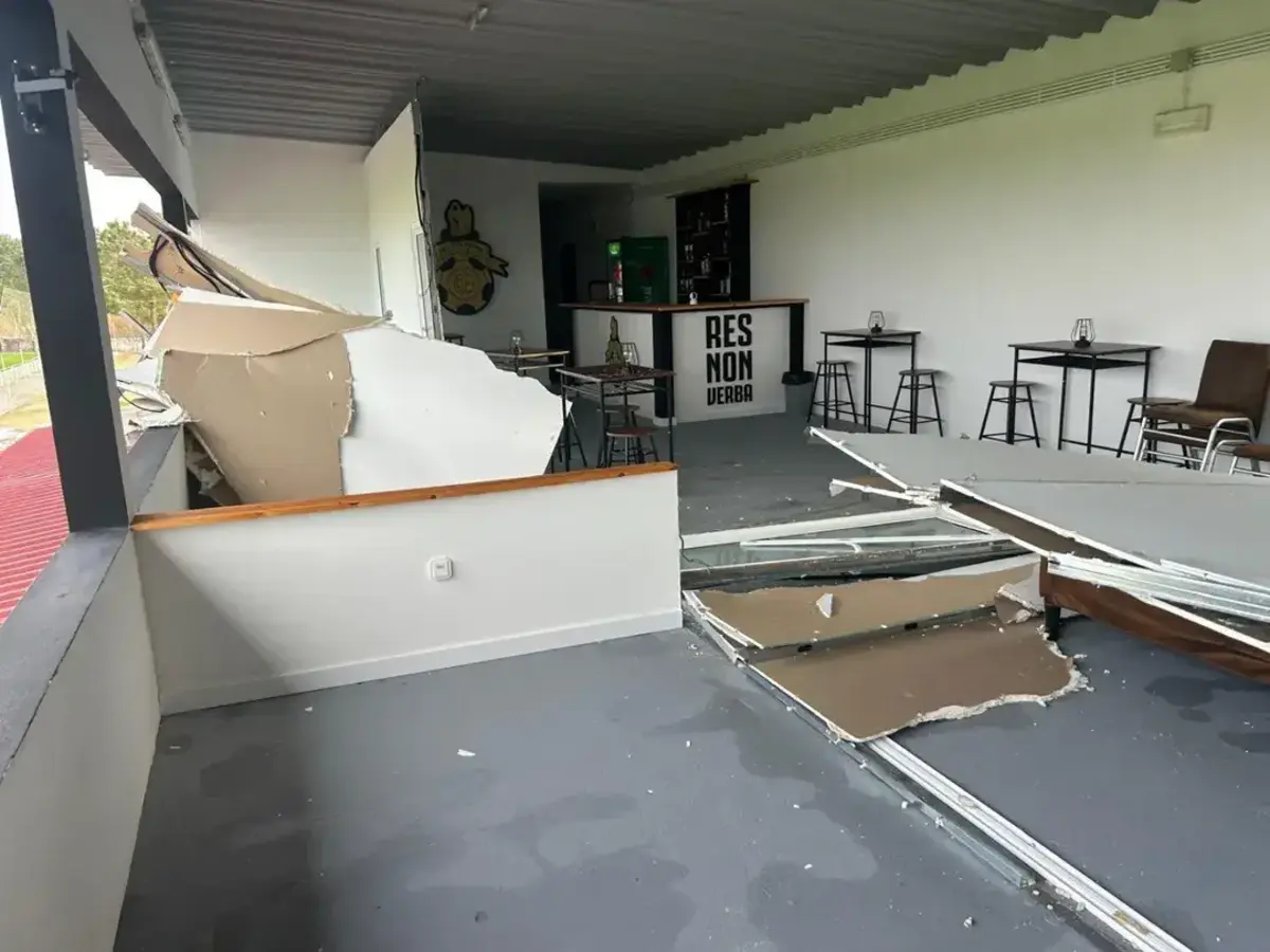 Imagem de contexto do artigo Depressão Kristin a arrasar o país: mortes, estragos em estádios e falhas de eletricidade