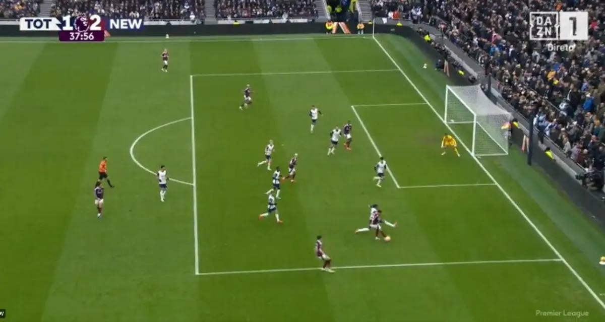 Imagem de contexto do artigo Isak aplica reviravolta do Newcastle em casa do Tottenham: ora veja