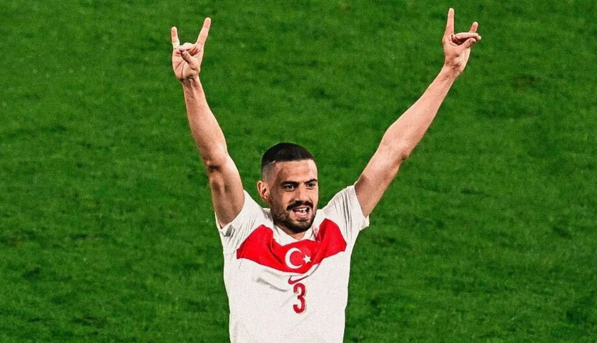 Créditos: X de Merih Demiral