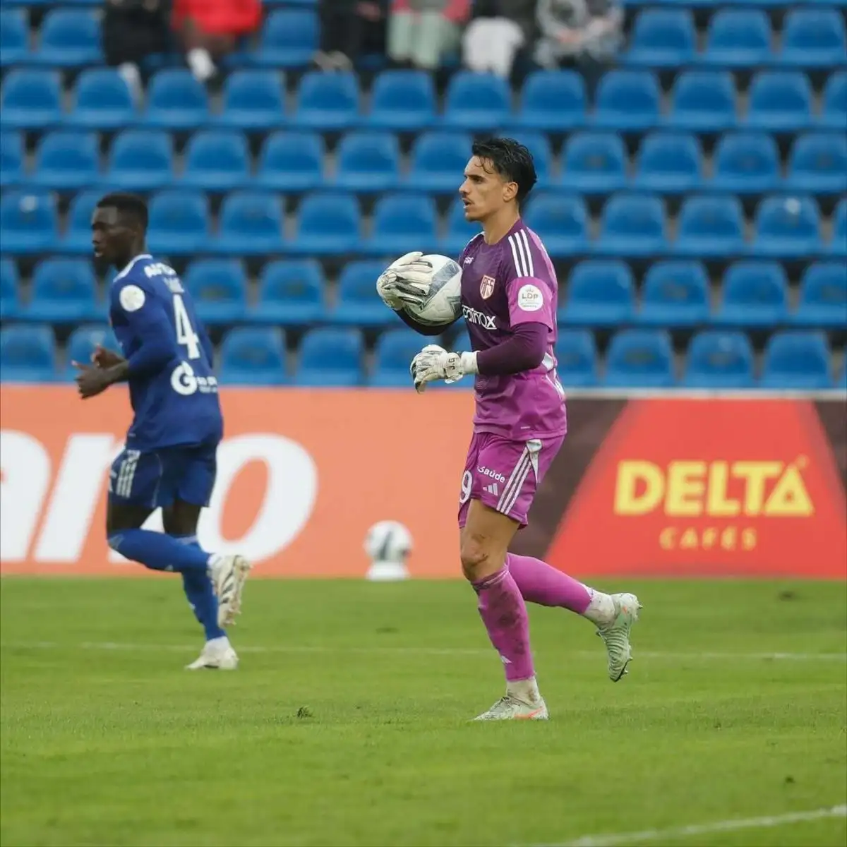 João Gonçalves, guarda-redes do Aves SAD