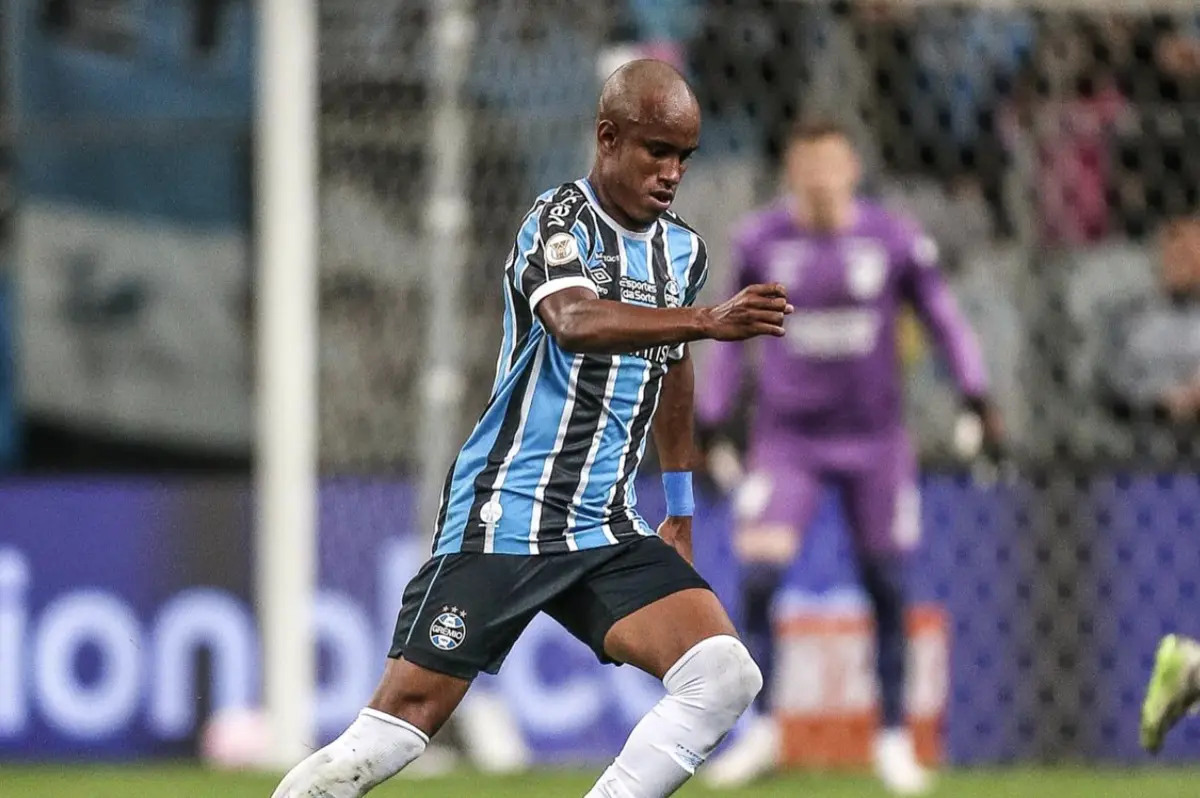 Josué Souza (créditos: reprodução/Instagram)