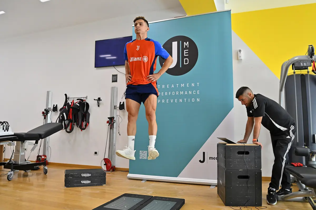 Francisco Conceição nos exames médicos em Turim